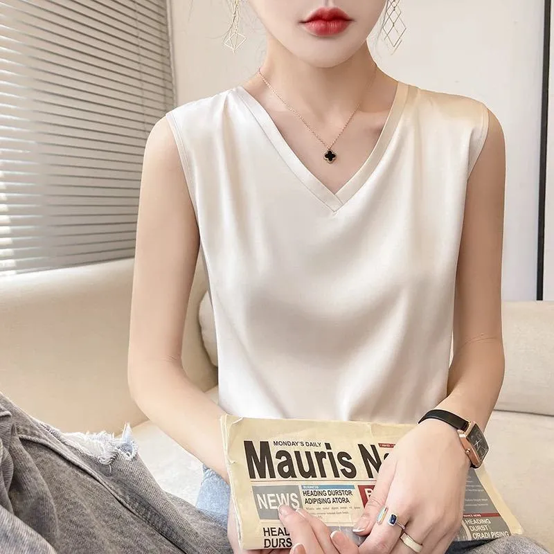 V-Neck Sleeveless Mulberry Silky Worn Outside Tank Top